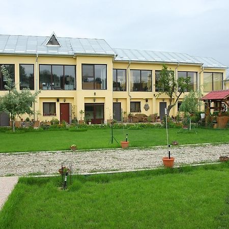 Villa Giulia Islaz المظهر الخارجي الصورة