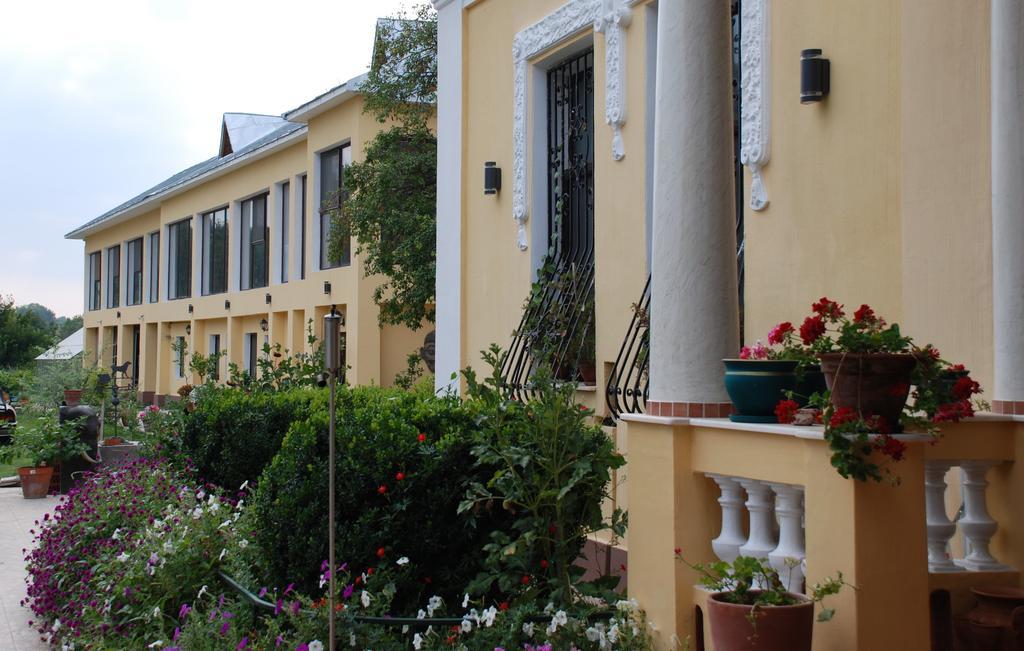 Villa Giulia Islaz المظهر الخارجي الصورة